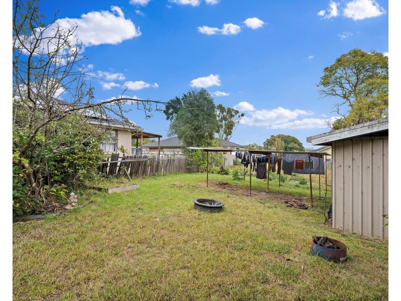 82 Dryden Concourse, Mooroolbark VIC 3138