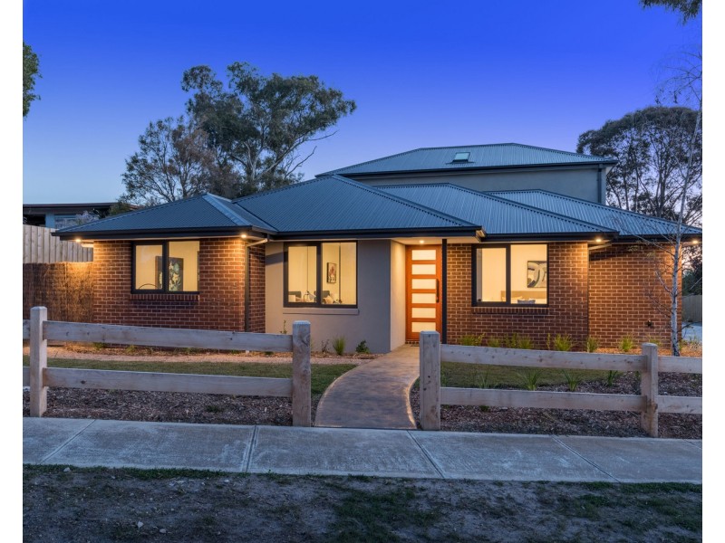 26 Reay Road, Mooroolbark VIC 3138