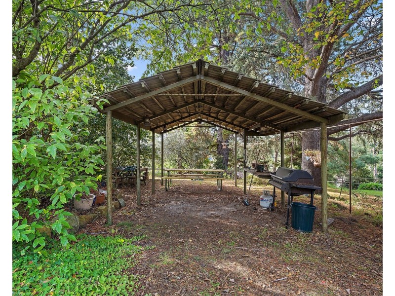 33-35 Charles Road, Lilydale VIC 3140