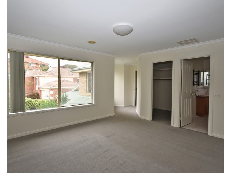 3 Tony Place, Mooroolbark VIC 3138