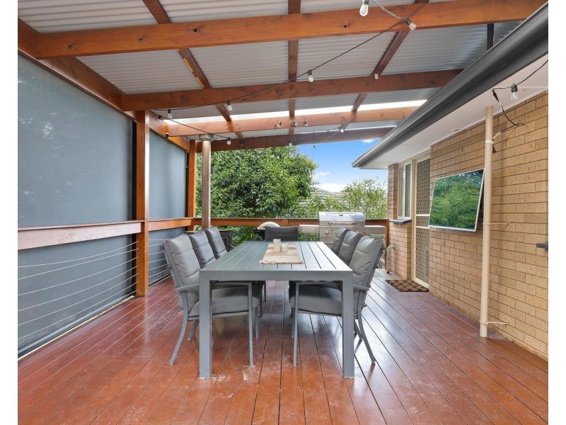 27 Selina Avenue, Mooroolbark VIC 3138