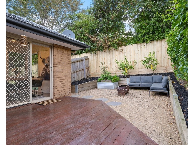 27 Selina Avenue, Mooroolbark VIC 3138