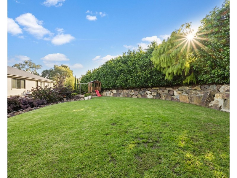 17 Bellbird Drive, Lilydale VIC 3140