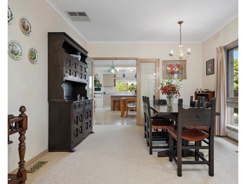 6 Southern Cross, Chirnside Park VIC 3116