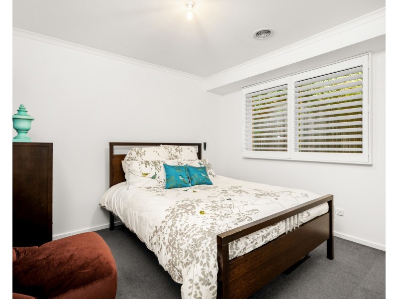 5 Glenbrook Close, Mooroolbark VIC 3138