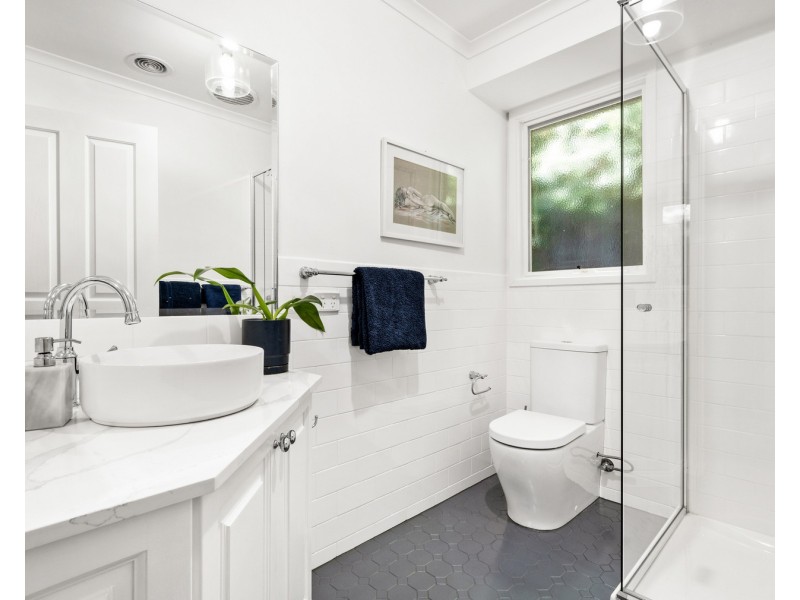 5 Glenbrook Close, Mooroolbark VIC 3138