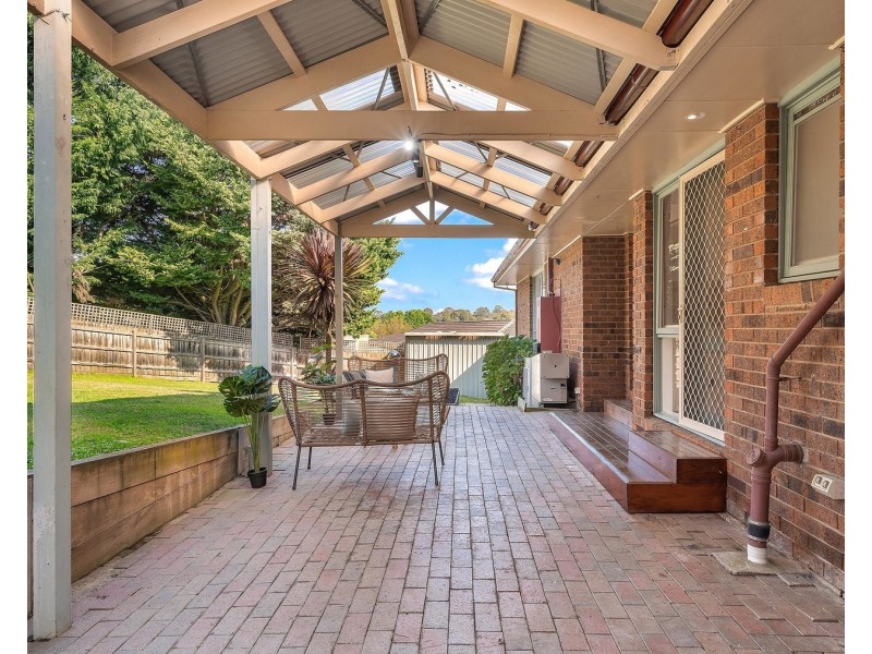 143 Landscape Drive, Mooroolbark VIC 3138