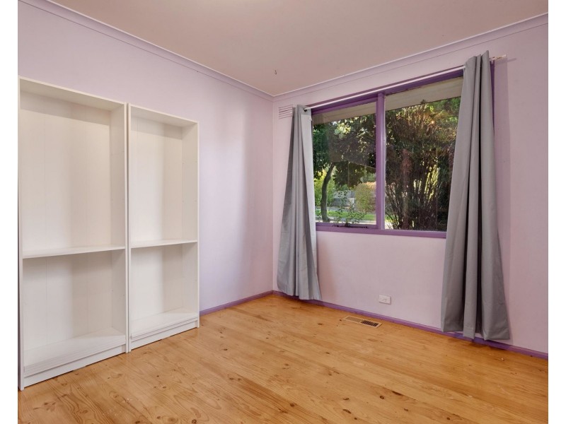 26 Savanna Drive, Mooroolbark VIC 3138