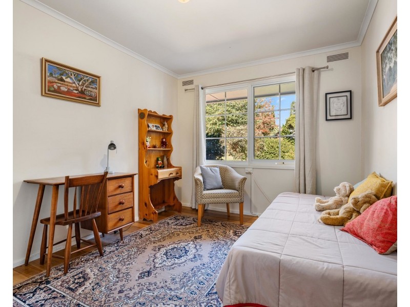 84 Chirnside Drive, Chirnside Park VIC 3116