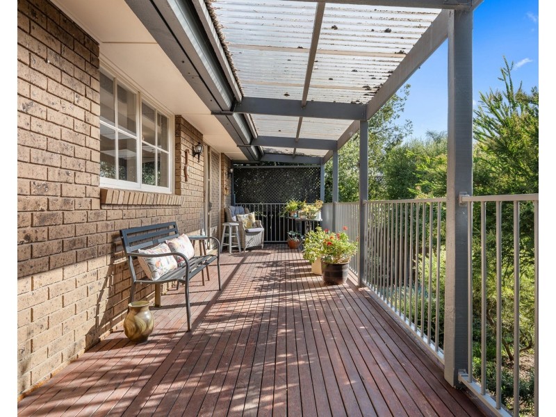 84 Chirnside Drive, Chirnside Park VIC 3116