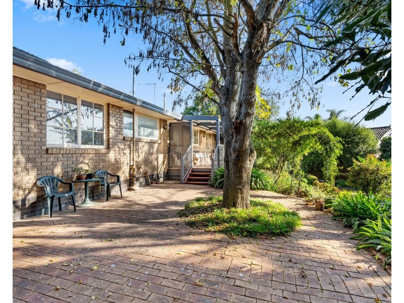 84 Chirnside Drive, Chirnside Park VIC 3116