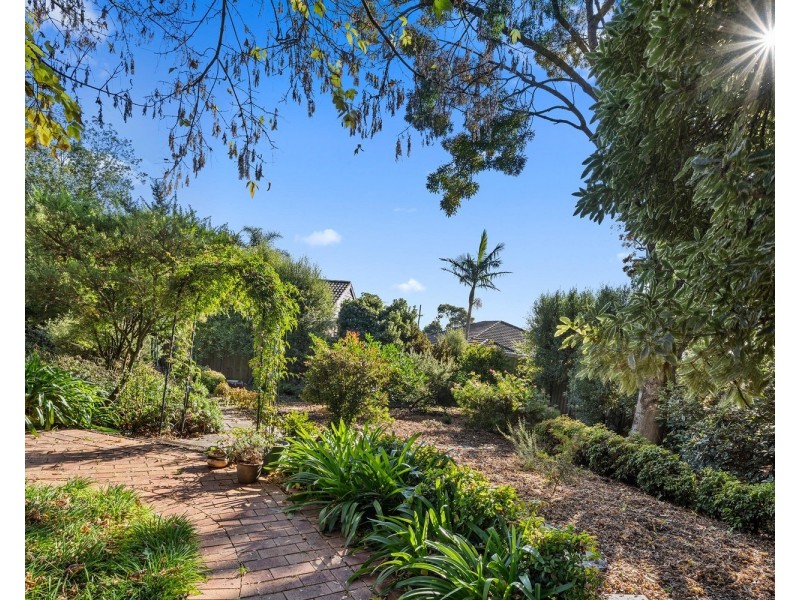 84 Chirnside Drive, Chirnside Park VIC 3116