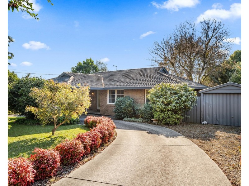 84 Chirnside Drive, Chirnside Park VIC 3116