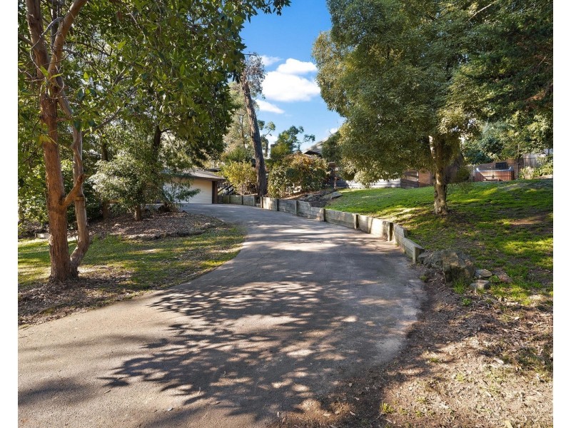 40 Belvedere Drive, Montrose VIC 3765