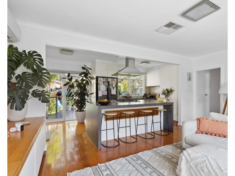 6 Wordsworth Street, Mooroolbark VIC 3138