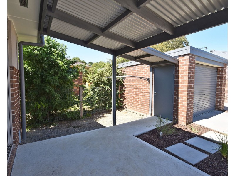 2 Reska Place, Mooroolbark VIC 3138
