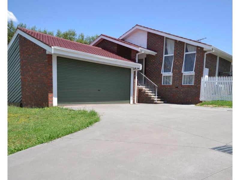 31 Parkvalley Drive, Chirnside Park VIC 3116
