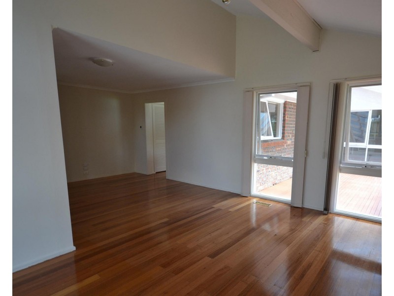 31 Parkvalley Drive, Chirnside Park VIC 3116