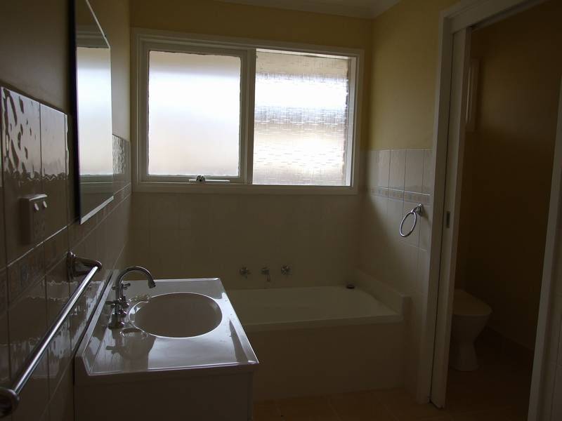 113 Lomond Avenue, Kilsyth VIC 3137