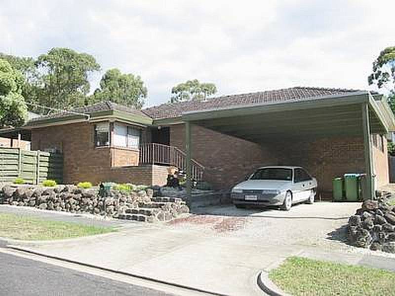 10 Bambra Street, Croydon VIC 3136