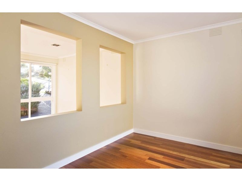 30 Autumn Grove, Mooroolbark VIC 3138
