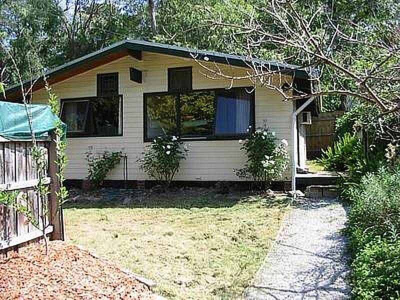 8B Boxtree Road, Montrose VIC 3765