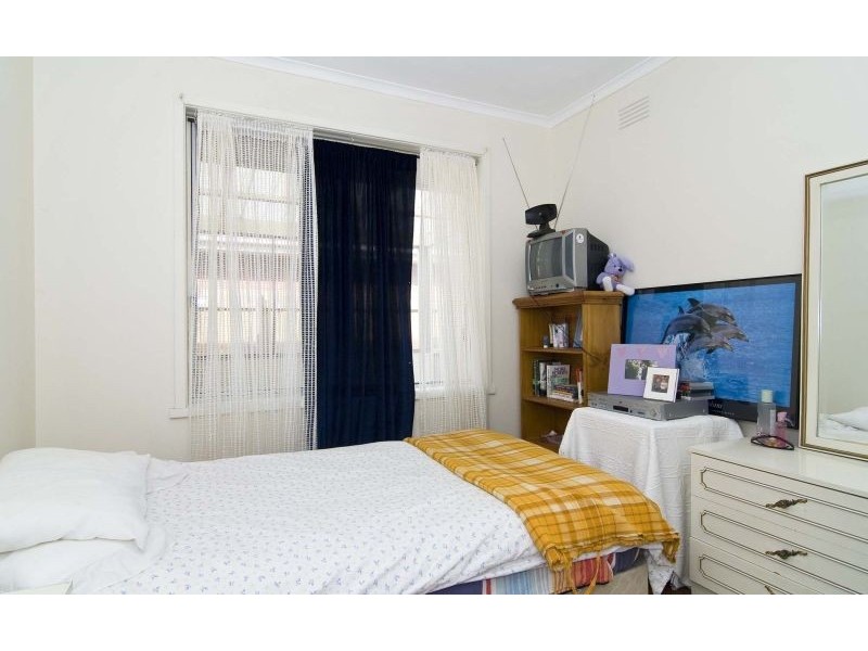 12a Longfellow Avenue, Mooroolbark VIC 3138