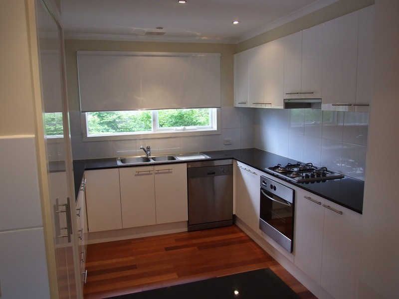30 Autumn Grove, Mooroolbark VIC 3138