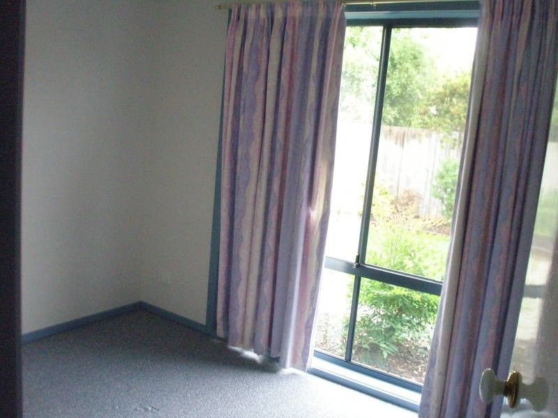 5 Charlwood Drive, Mooroolbark VIC 3138
