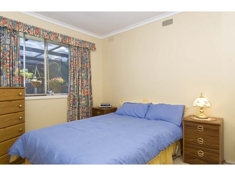 11 Hillview Drive, Kilsyth VIC 3137