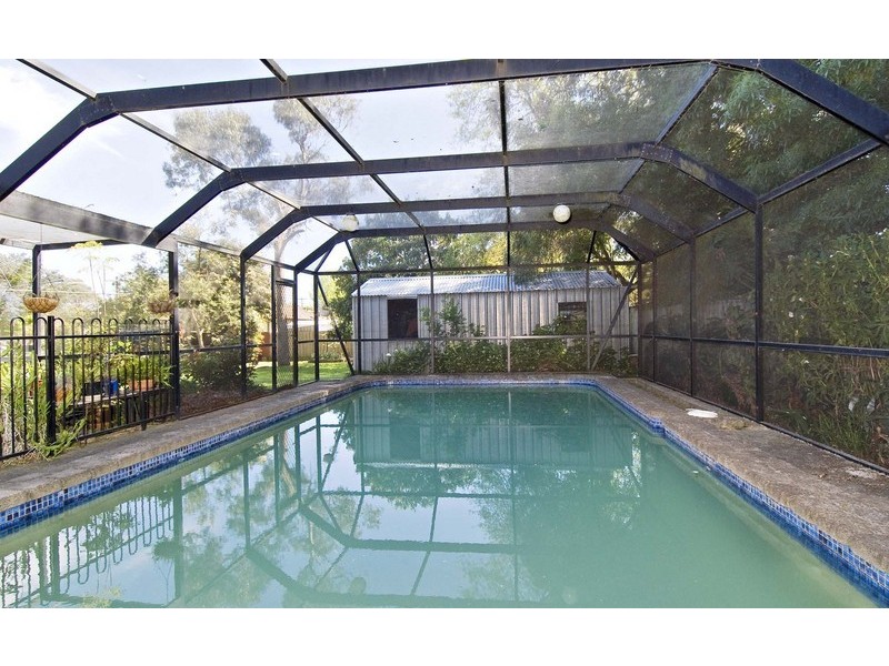 11 Hillview Drive, Kilsyth VIC 3137