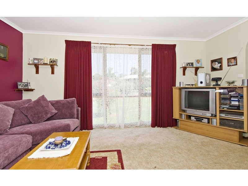 8 Milgate Court, Mooroolbark VIC 3138