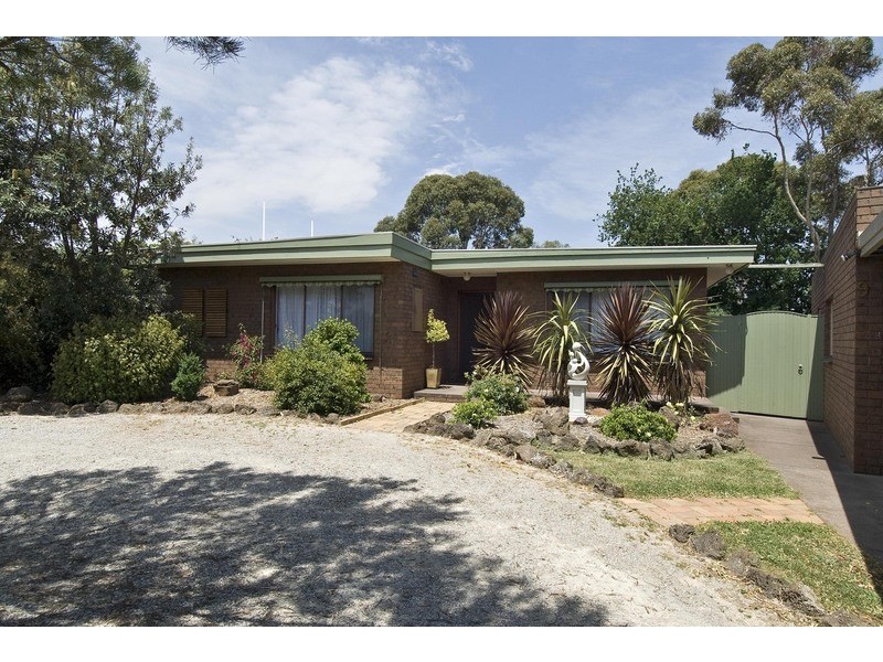 9 Kadina Court, Mooroolbark VIC 3138