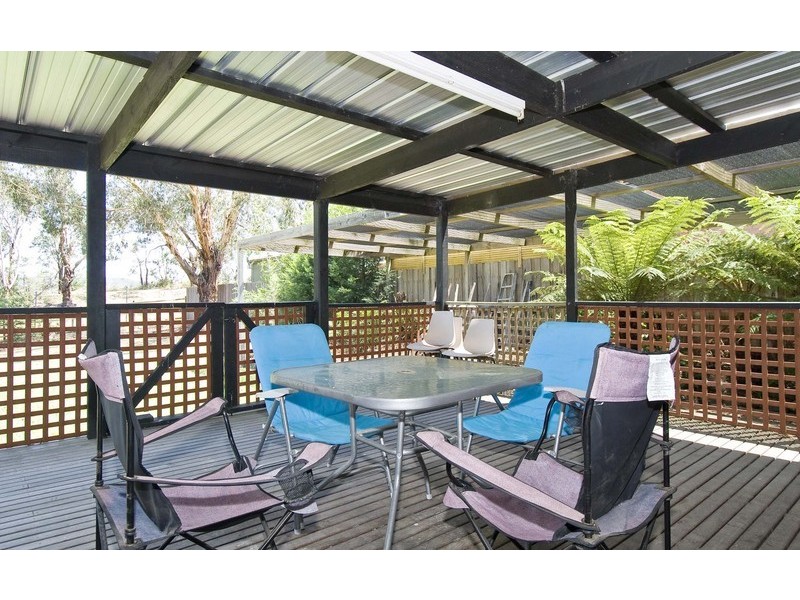 44 Barker Drive, Mooroolbark VIC 3138