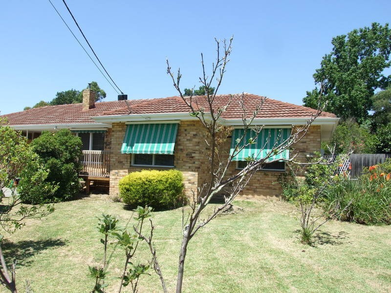 6 Dennis Court, Mooroolbark VIC 3138