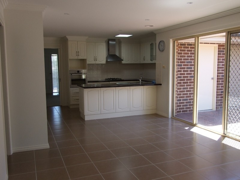 35 Elms Road, Mooroolbark VIC 3138