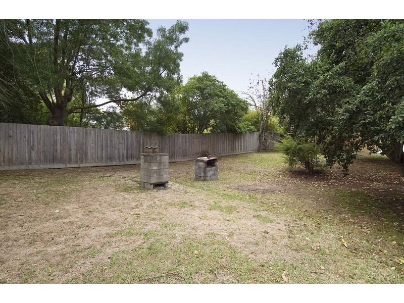 31 Sweetland Road, Mooroolbark VIC 3138