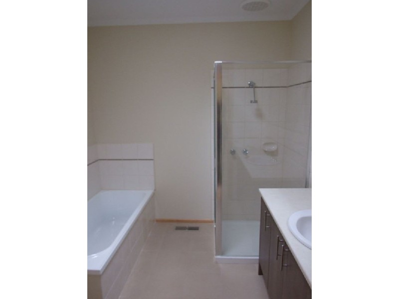 2/25 Rouke Street, Lilydale VIC 3140