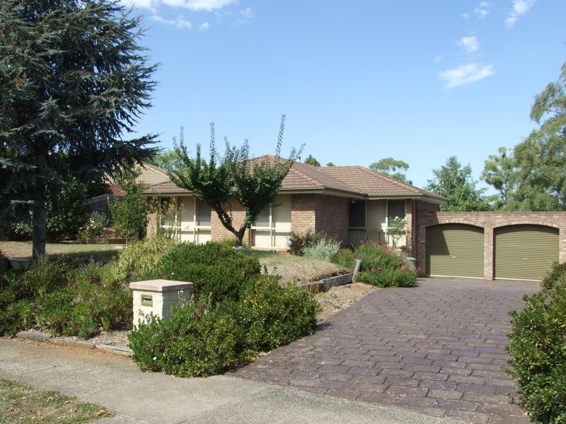 24 Eastwood Crescent, Mooroolbark VIC 3138