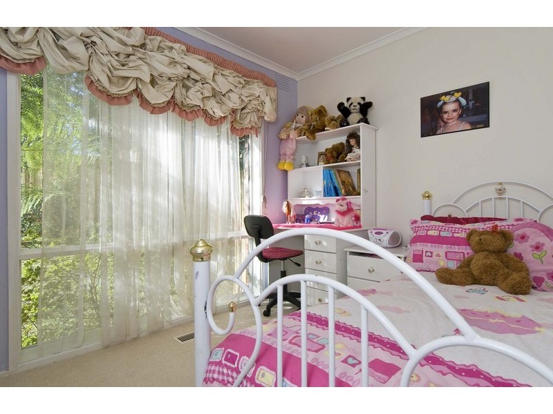 8 Wembley Close, Mooroolbark VIC 3138