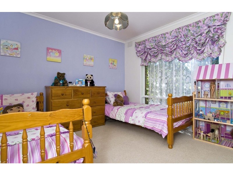 8 Wembley Close, Mooroolbark VIC 3138