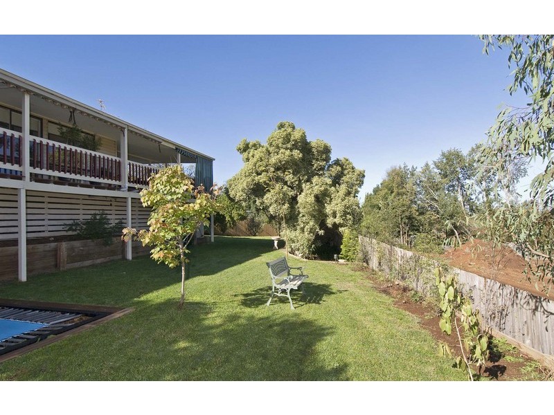 8 Wembley Close, Mooroolbark VIC 3138
