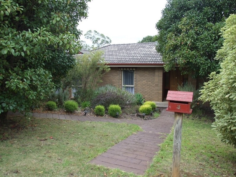 3 Churchill Drive, Mooroolbark VIC 3138