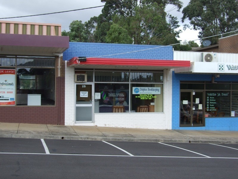 15 Meadowgate Drive, Chirnside Park VIC 3116