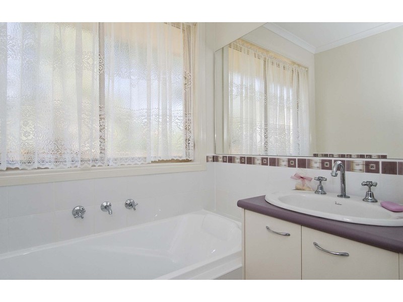 Chirnside Park VIC 3116