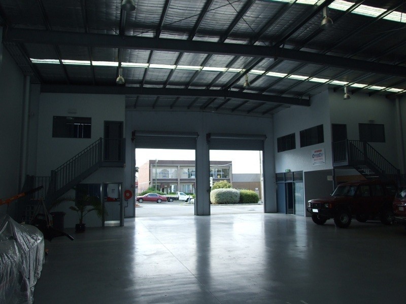 24 Lacey Street, Croydon VIC 3136