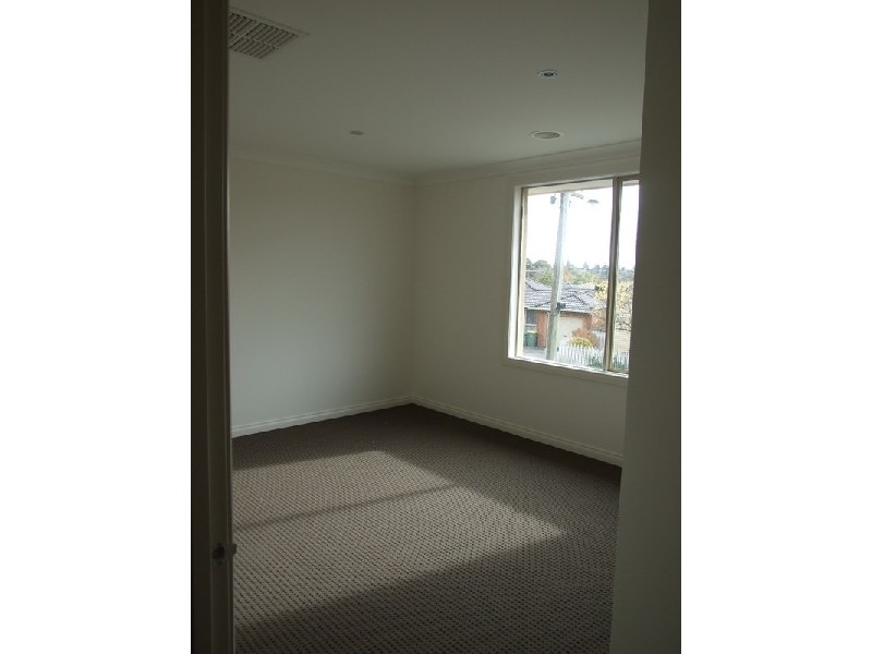 1/25 Deschamps Street, Lilydale VIC 3140