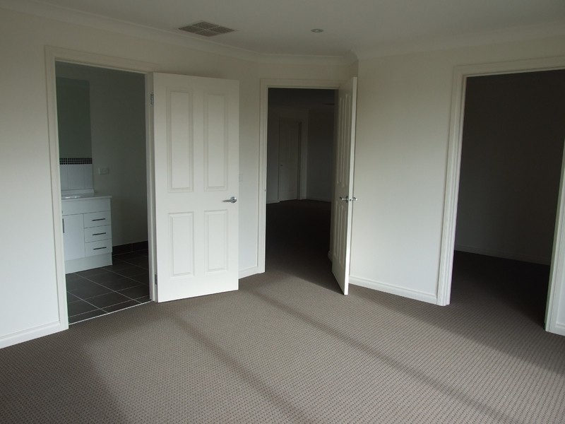 1/25 Deschamps Street, Lilydale VIC 3140