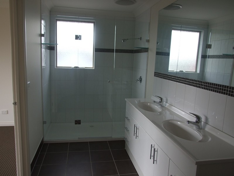 1/25 Deschamps Street, Lilydale VIC 3140