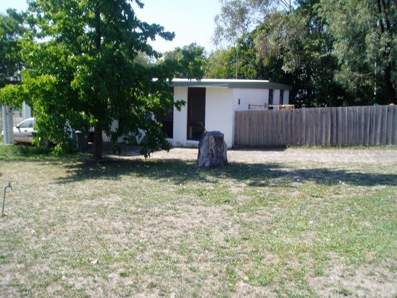 32 Glen Dhu Road, Kilsyth VIC 3137